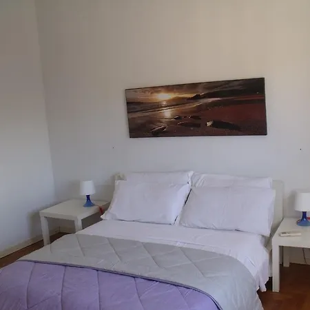 A Tre Passi Dal Centro Pensión *