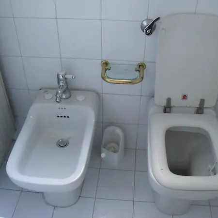 A Tre Passi Dal Centro