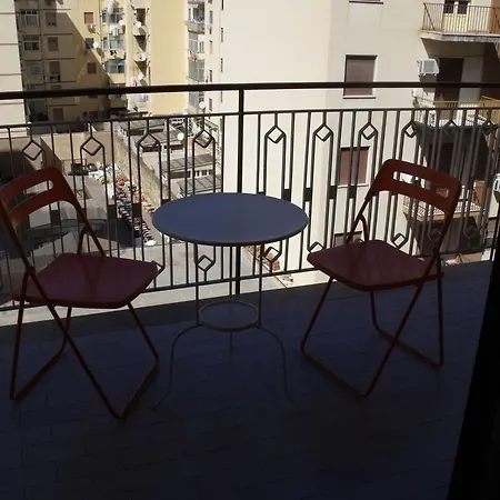 A Tre Passi Dal Centro