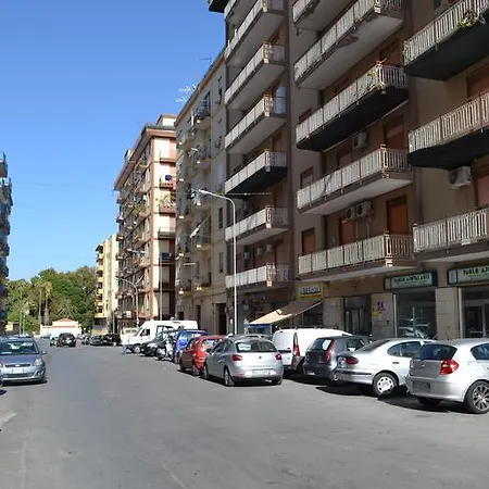A Tre Passi Dal Centro Palermo